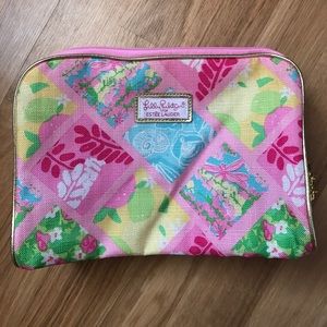 Lilly Pulitzer for Estée Lauder makeup bag