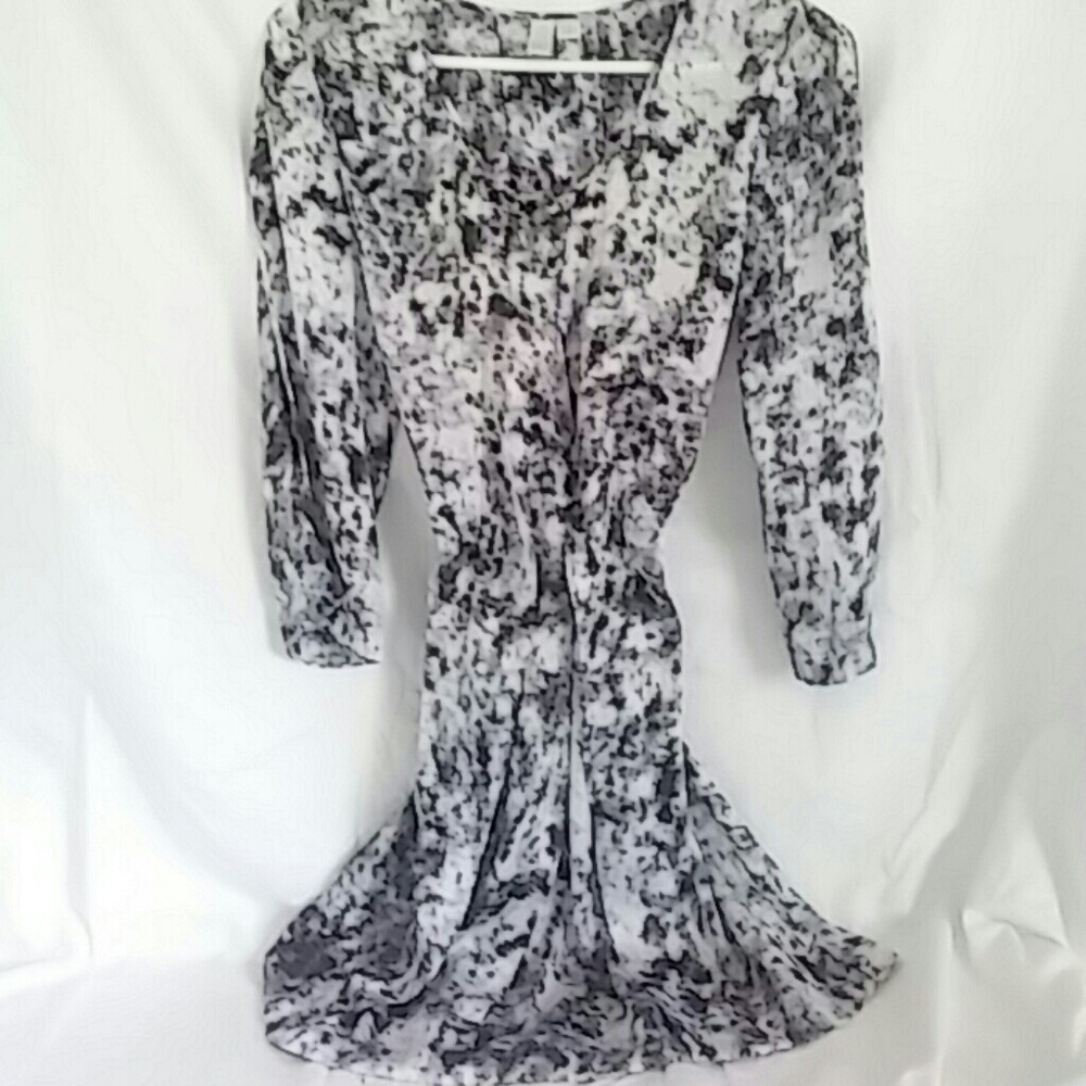 GO International black marble dress