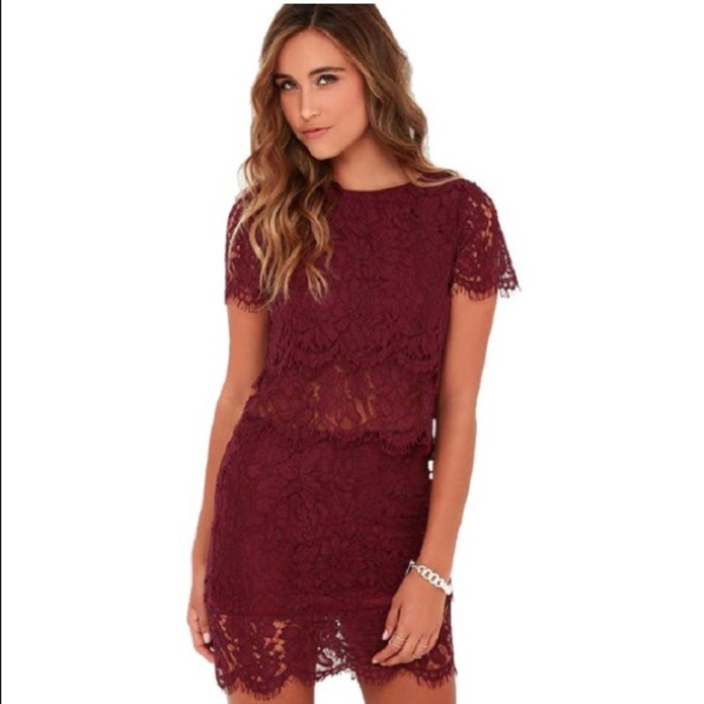 LULUS Two Piece Maroon outfit