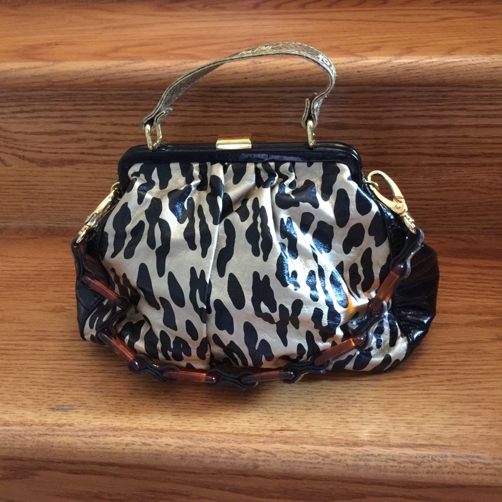 Satchel handbag