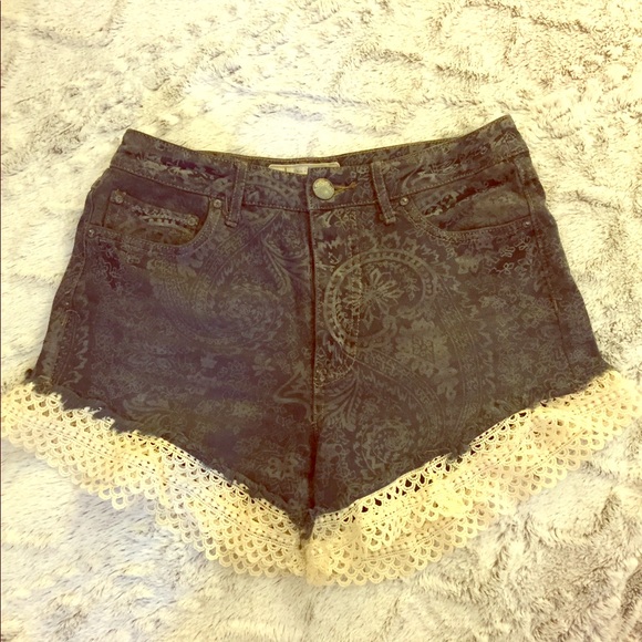 Free People High Waisted Shorts - Picture 1 of 4