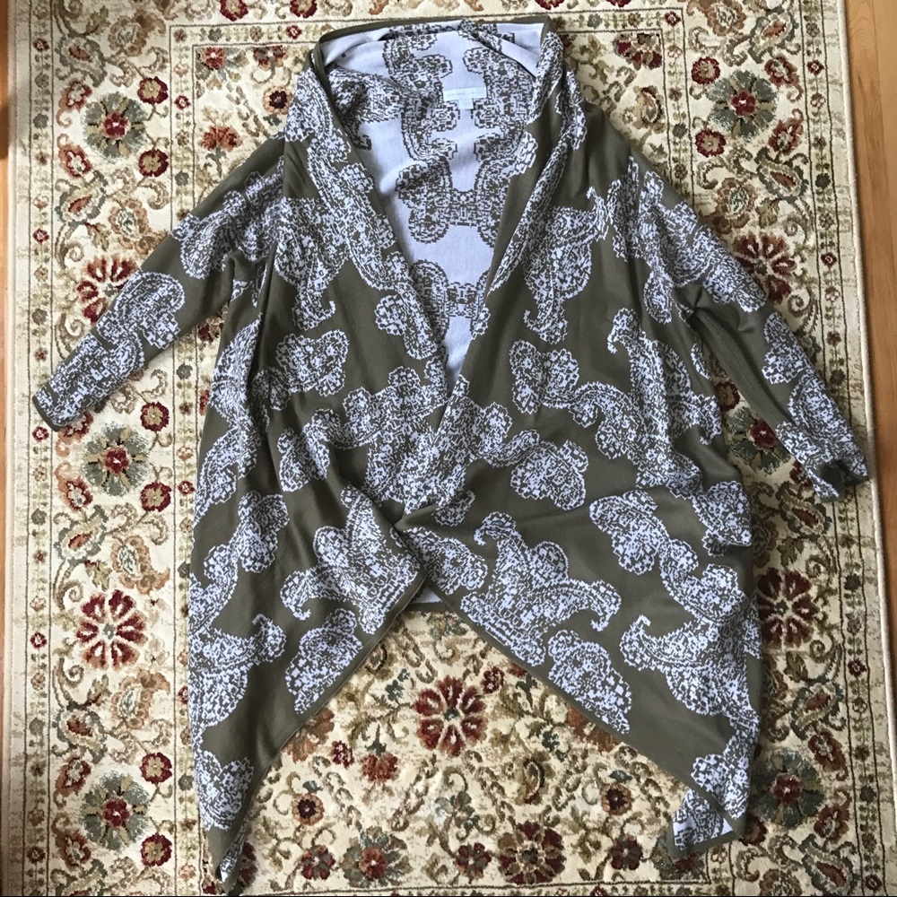 Super Soft NY&CO wrap BNWOT