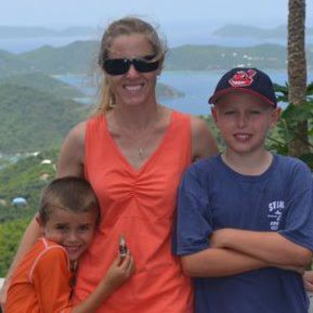 Meet your Posher, Melissa / Offers Welcome!