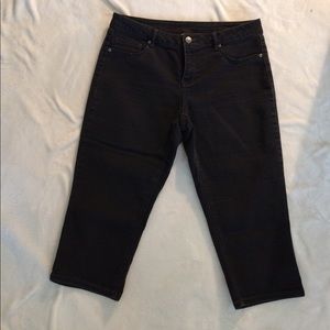 Black Capri jeans