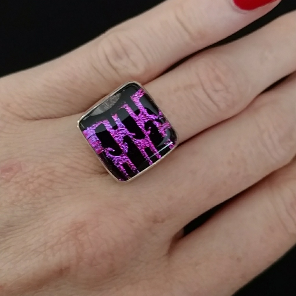Custom-made dichroic glass ring
