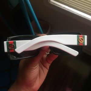 GUCCI SUNGLASSES