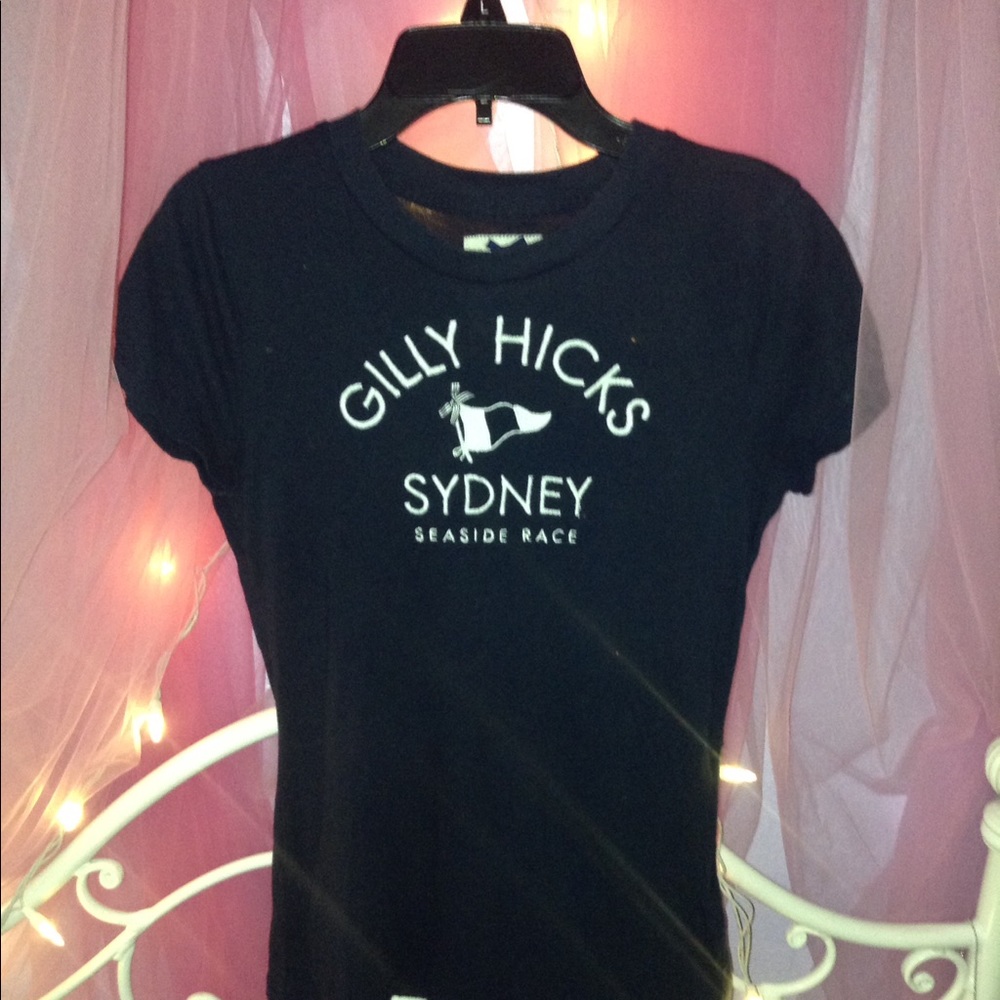 Classic Gilly Hicks Shirt