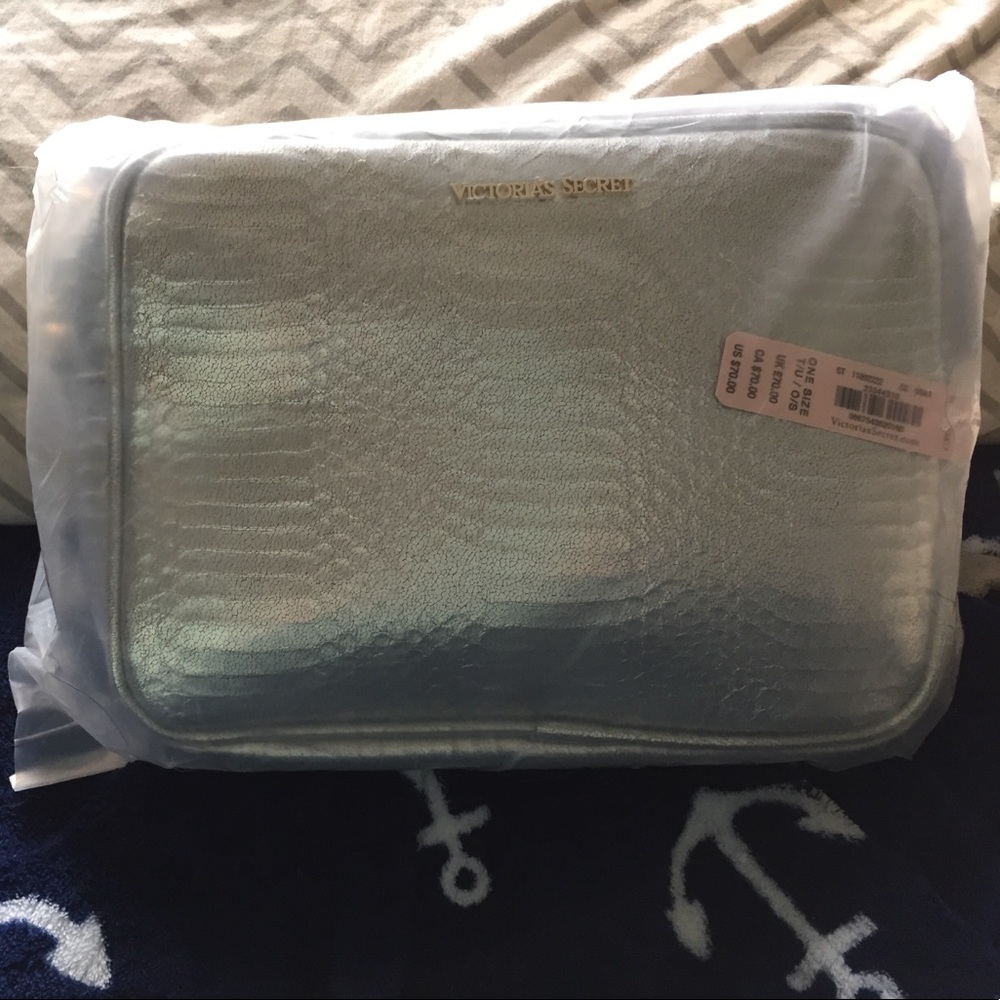 Victoria's Secret crossbody in silver