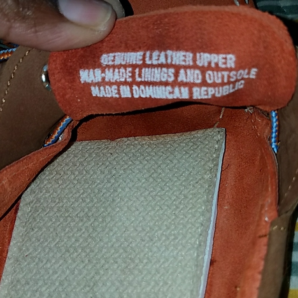 Shoes - Picture 4 of 5