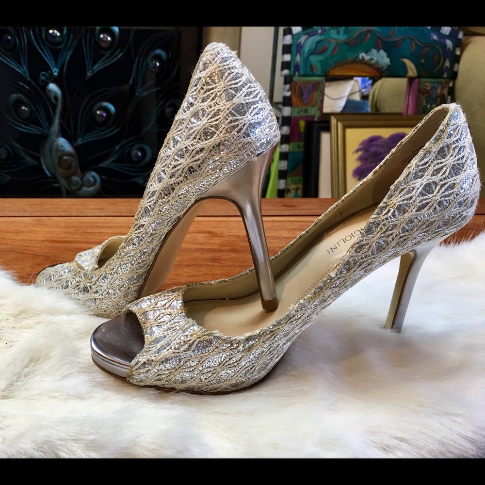 👄 PERFECT CONDITION worn once gold/silver heels!