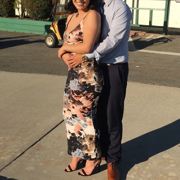 Floral dress - Picture 3 of 3