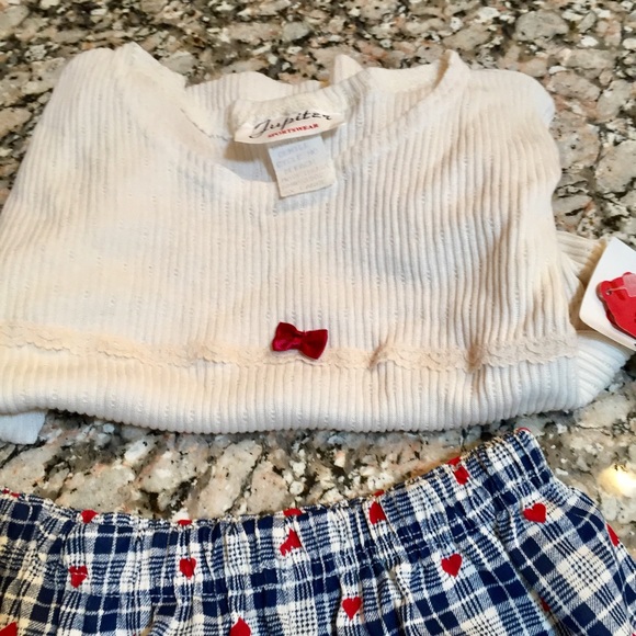 Jupiter short sleeve top and long pants set!❤️ - Picture 4 of 4