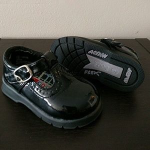 🌈SALE Black Patent Leather Mary Jane Size 4