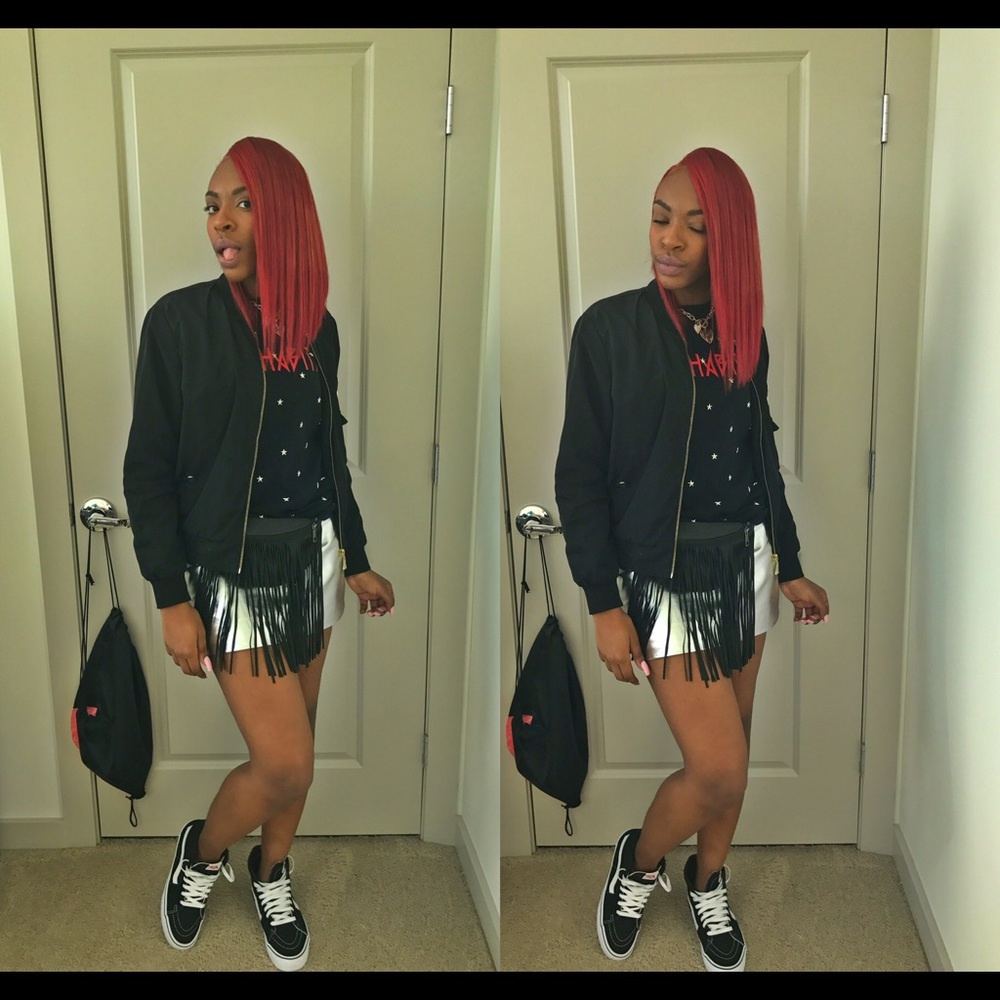 Meet your Posher, Mikhia