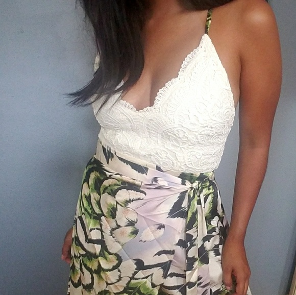 🍍LAST ONE🍍SCALLOP LACE UP MAXI DRESS - Picture 4 of 7