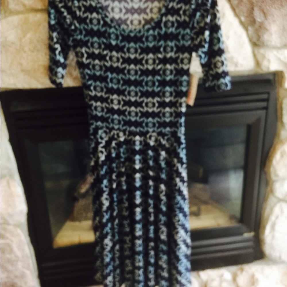 LuLaRoe BNWT Small Navy and Lt Blues Nicole