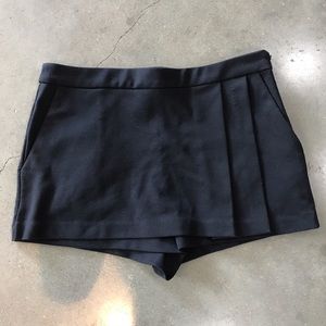 Silence + Noise Black Skort