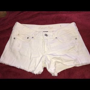 American Eagle White Stretch Shorts