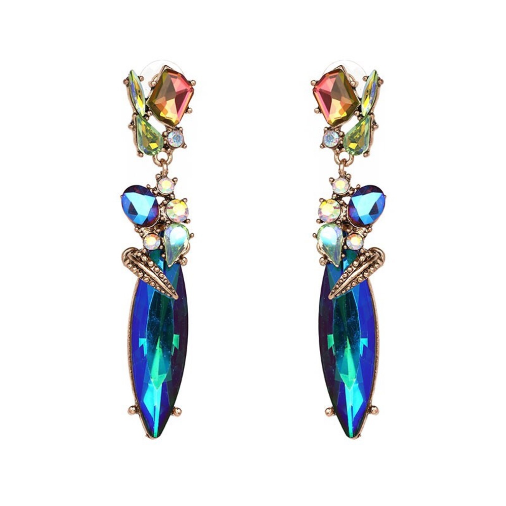Alice's Chic Boutique earrings