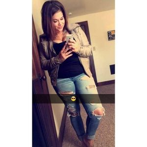 Meet your Posher, Kristina