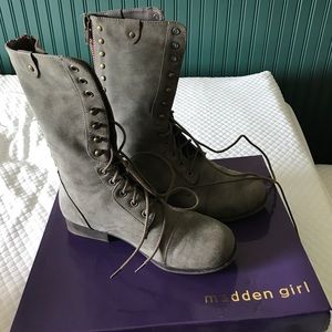Madden Girl Combat boots, size: 8.5