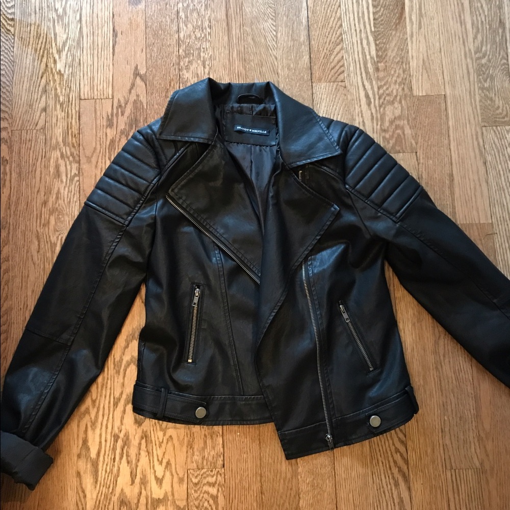 BRANDY MELVILLE Leather jacket