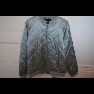 💦 F21 Bomber Jacket •