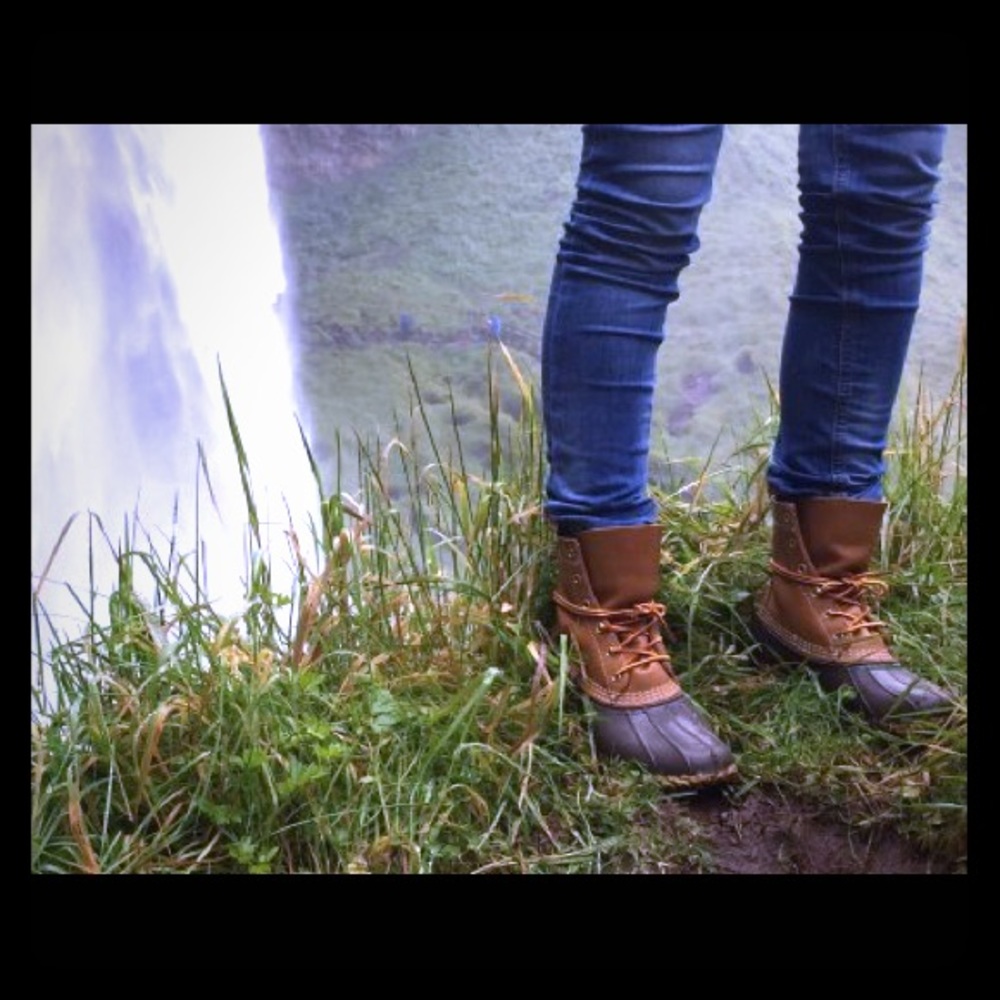 size 9 women's LL BEAN duck boots