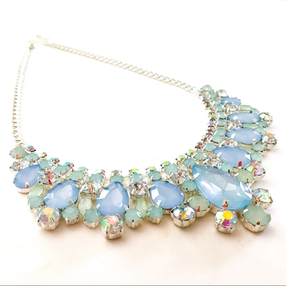 Alice's Chic Boutique necklace