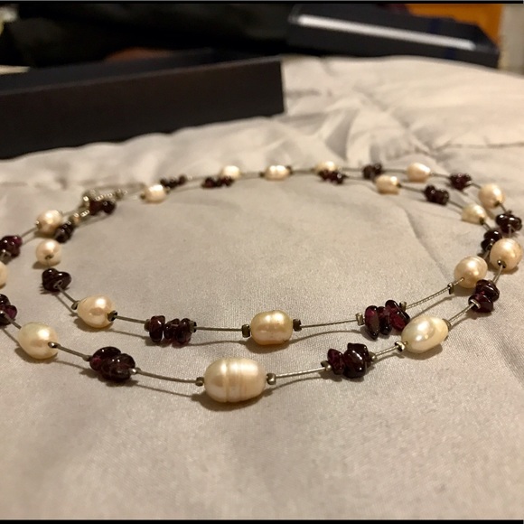 Pearl and dark purple stone necklace - Picture 2 of 3