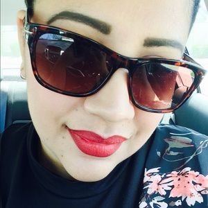 Meet your Posher, Patricia