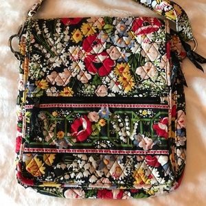 Vera Bradley Crossbody mail carrier bag.