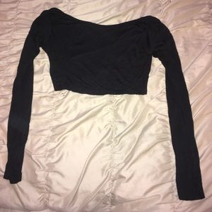 Open back🖤black long sleeve crop top