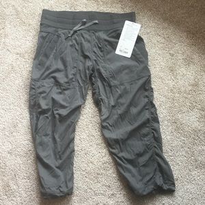 Lululemon NWT Studio Crop - Wren