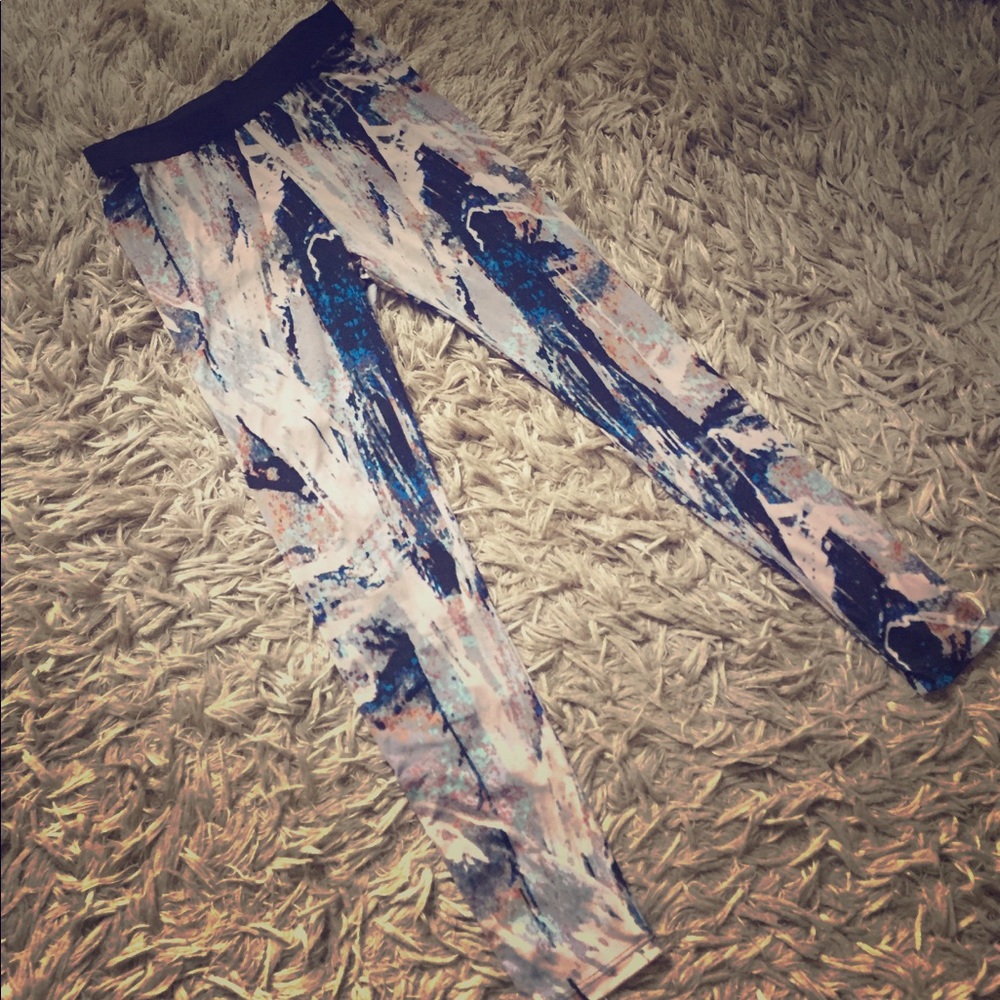 11k followers $11 sale🎉 [arden b] print leggings.