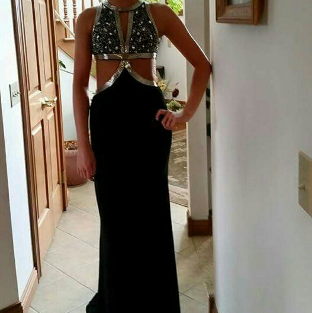 Sherri Hill prom dress