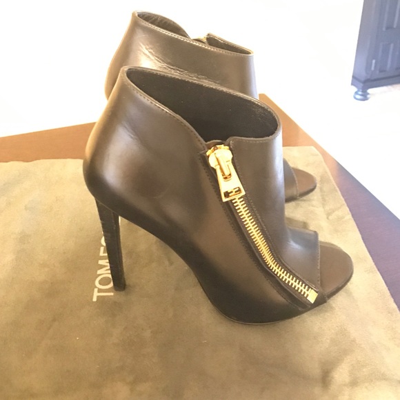 ❤❤❤Authentic Tom Ford Stilleto sz 38 - Picture 4 of 4