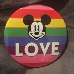 Disney Love button Disney Love button
