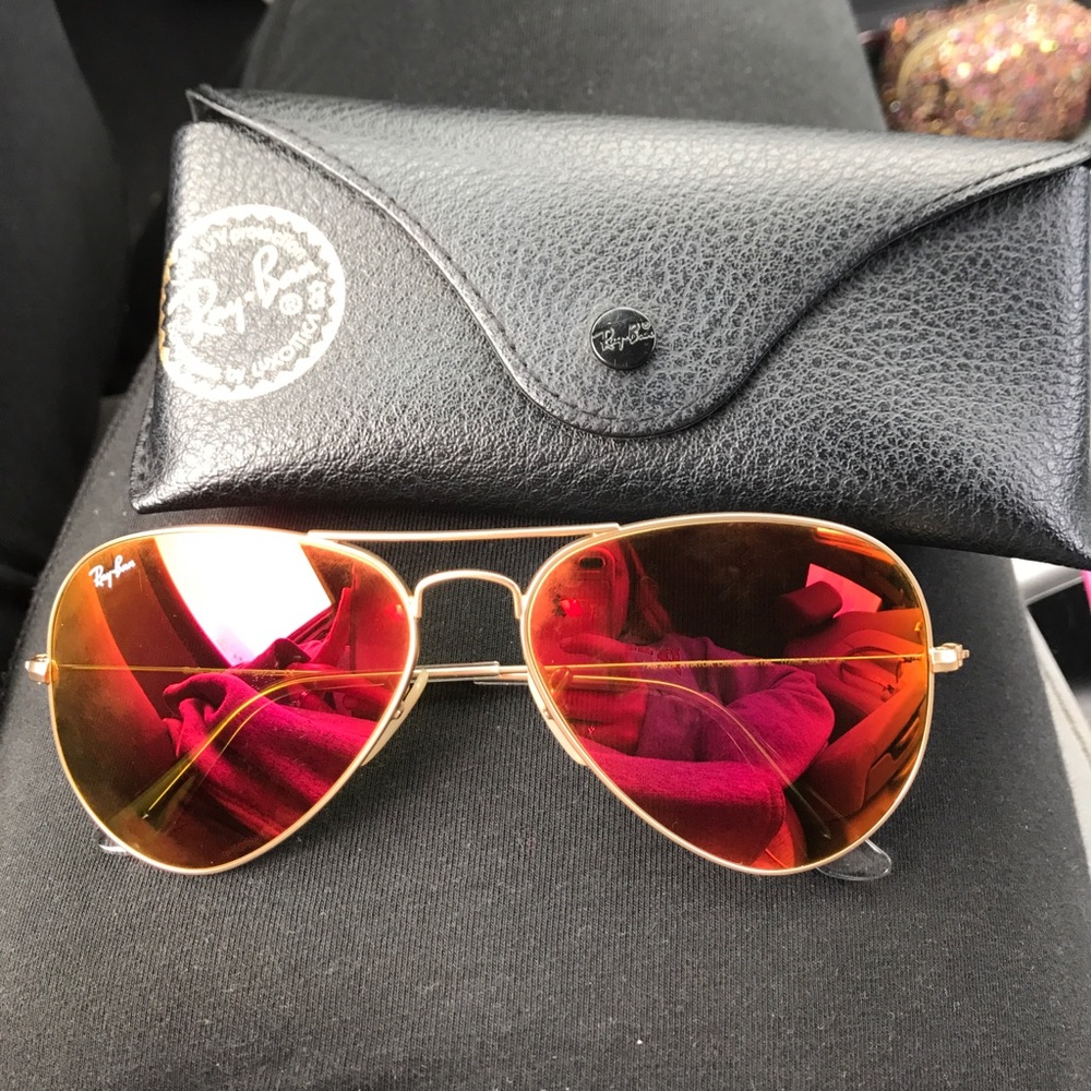 Ray-Ban Aviators - Picture 3 of 4