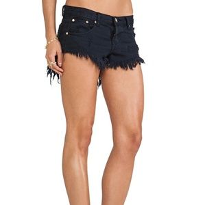 One Teaspoon Bonitas Cut off shorts in London