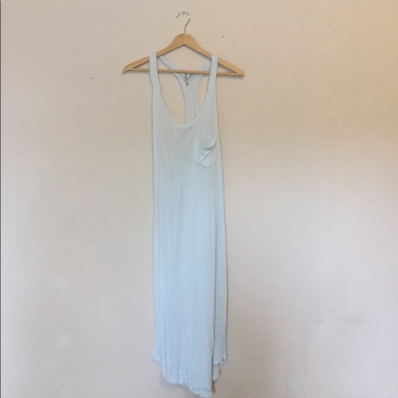 Aritzia dress perfect for summer! - Picture 2 of 2