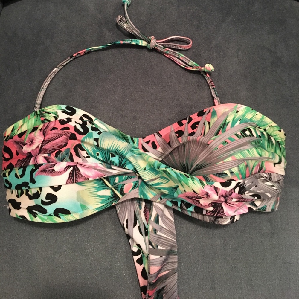 Bikini top