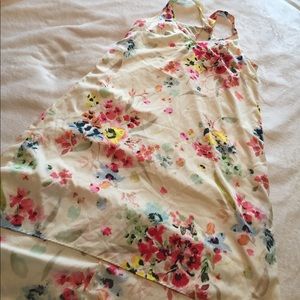 H&M Dresses - ⭐️cute floral hi-lo h&m dress size 8 H&M Dresses - ⭐️cute floral hi-lo h&m dress size 8