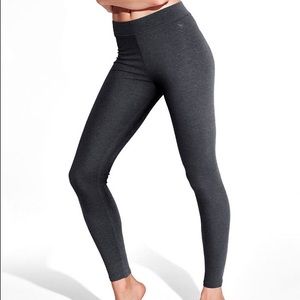 Victoria's Secret PINK Daily Leggings