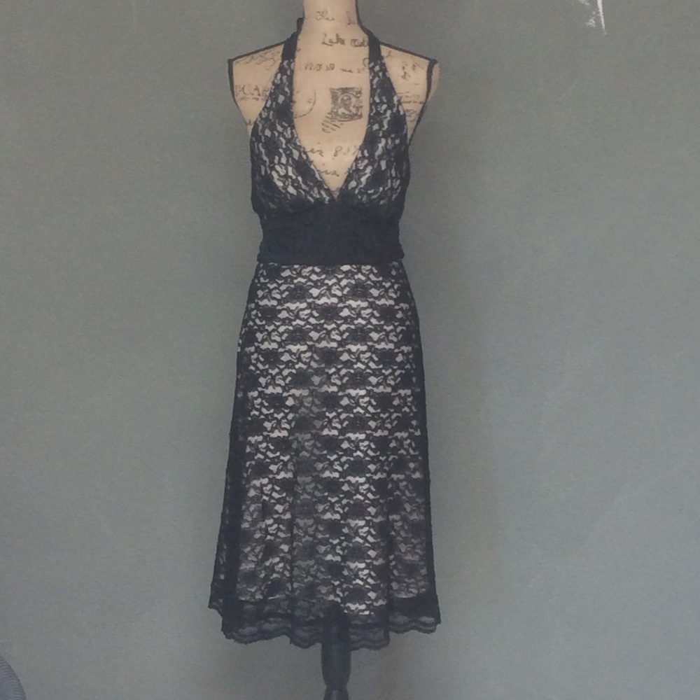 NWT - WHITE HOUSE BLACK MARKET