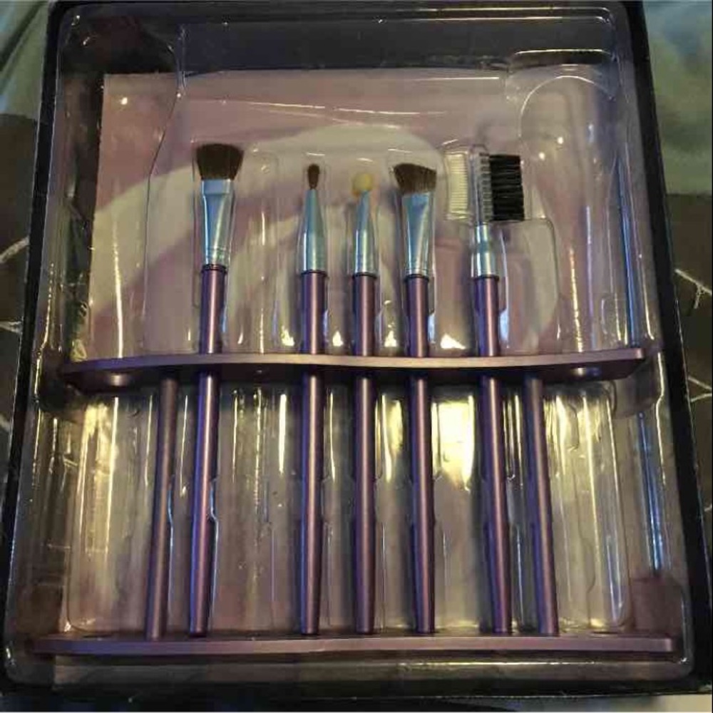 Make up brushes, new