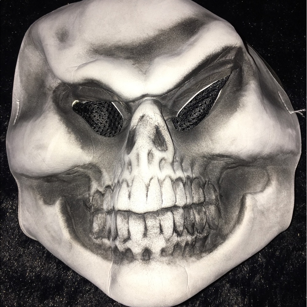 Skull costume