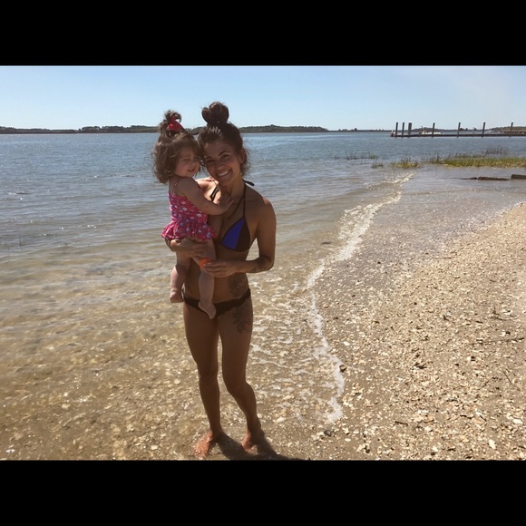 Meet your Posher, Tori - Picture 1 of 1