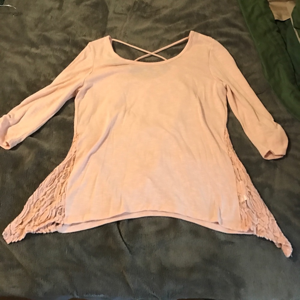 Large iZ Byer shirt