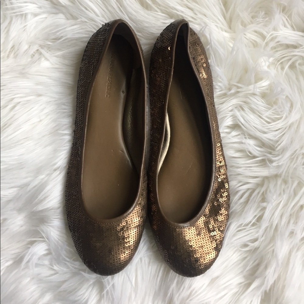 Banana Republic Gold Sequined Flats